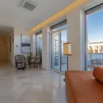 Abalto & Bed and Breakfast Λέτσε